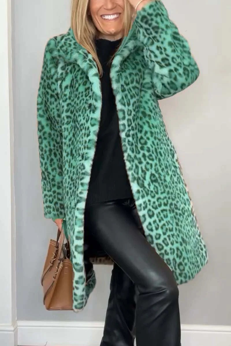 Manteau Mi-Long Claudia en Peluche Imprimé Léopard – Automne/Hiver