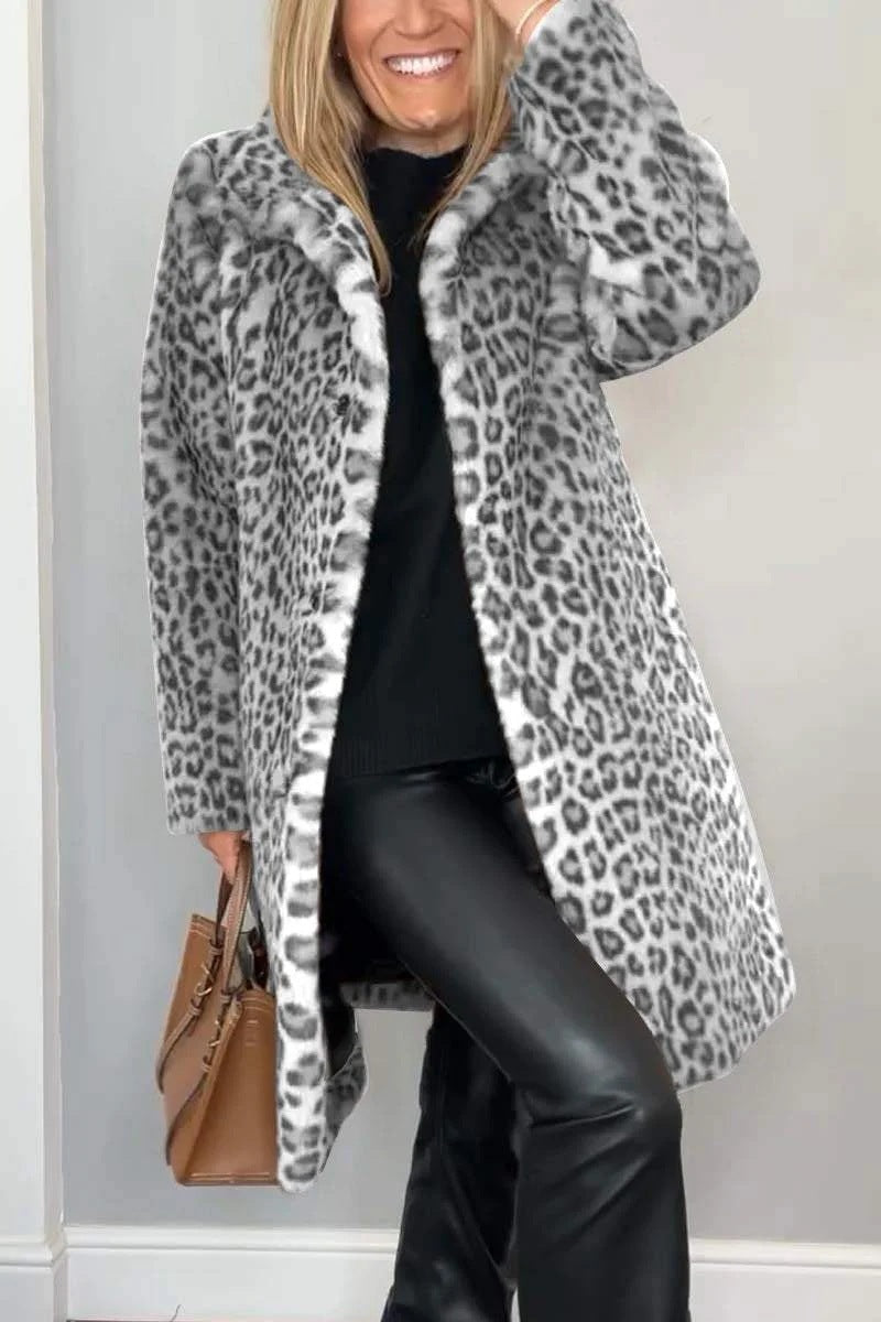 Manteau Mi-Long Claudia en Peluche Imprimé Léopard – Automne/Hiver