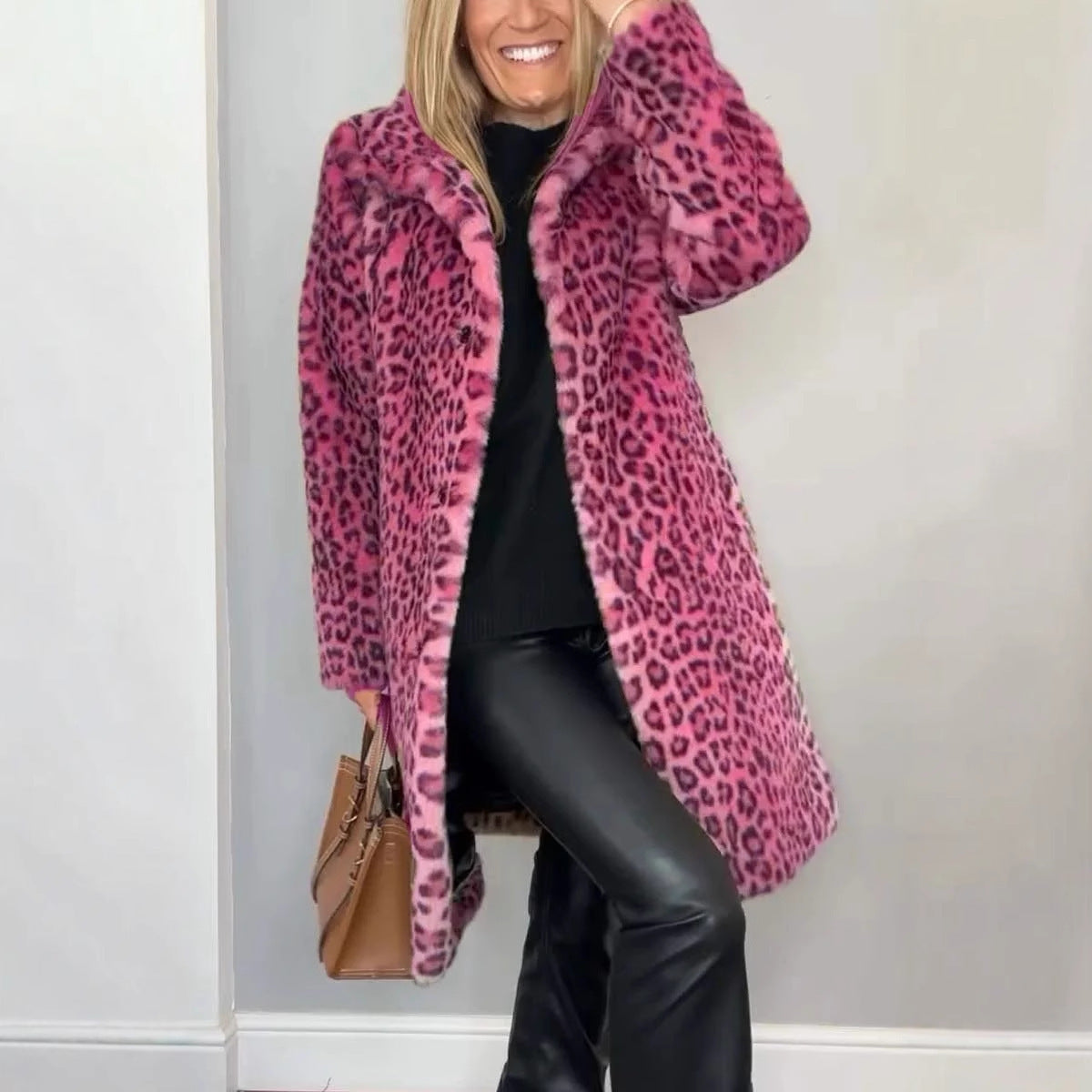Manteau Mi-Long Claudia en Peluche Imprimé Léopard – Automne/Hiver