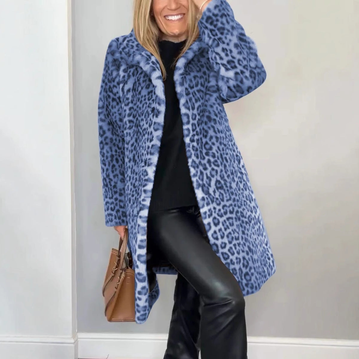Manteau Mi-Long Claudia en Peluche Imprimé Léopard – Automne/Hiver